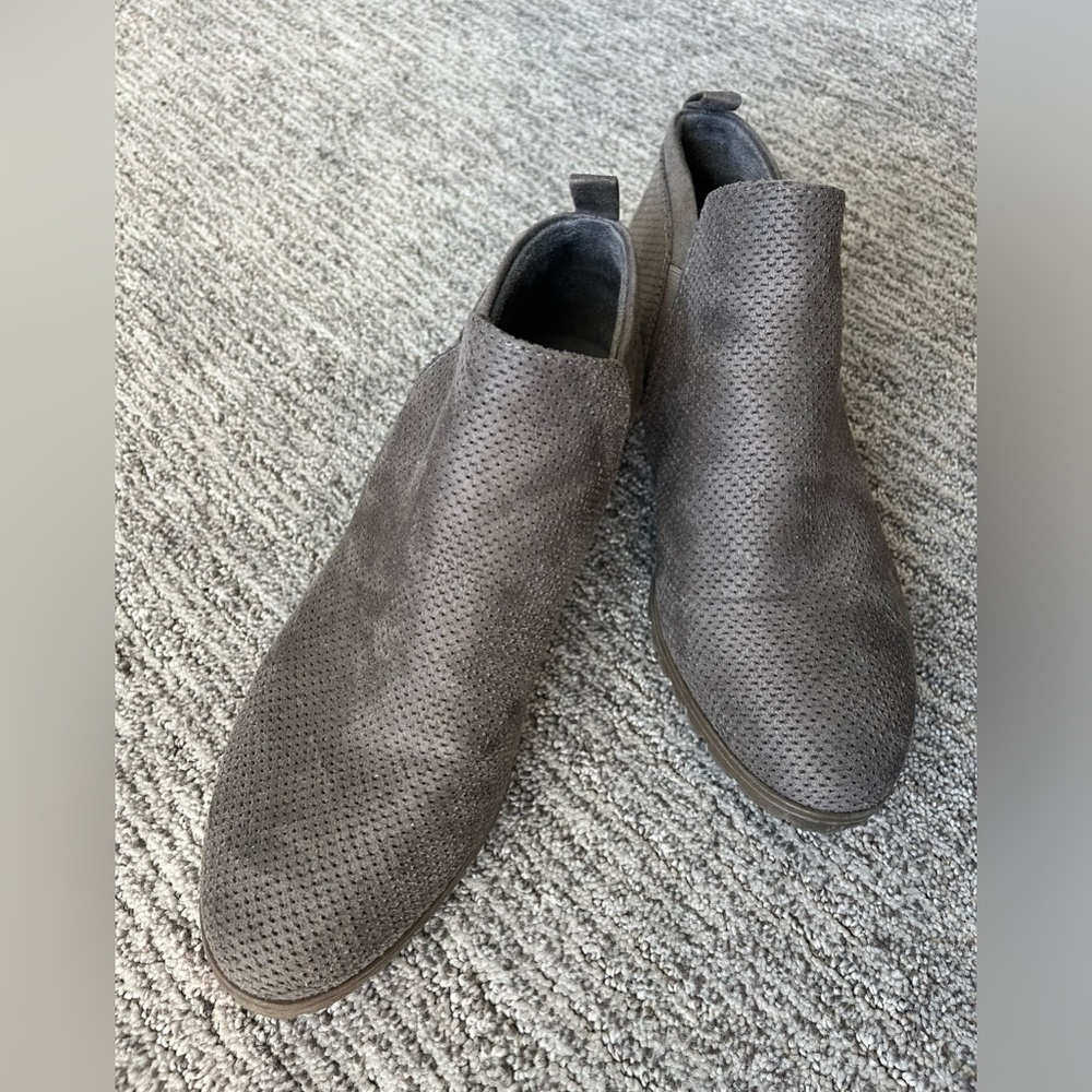 Women’s Gray Ankle Boots
